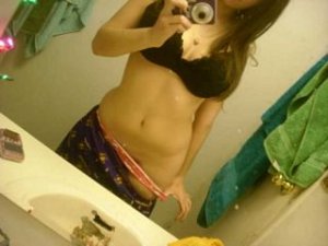 Evelie independent escorts in Marshfield, WI